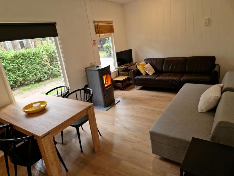 3 Bedroom Chalet On Camping Gt Balen Extérieur photo